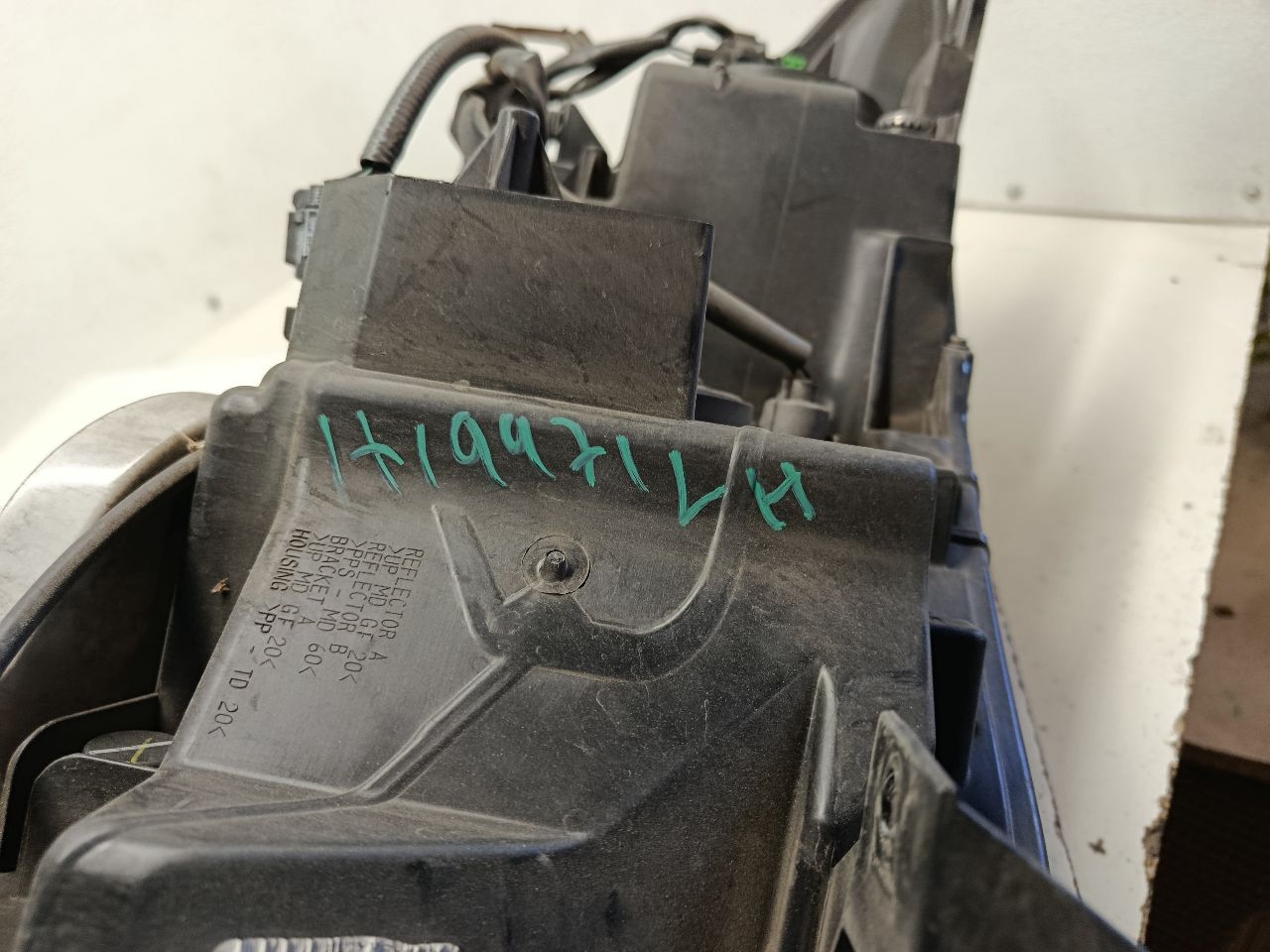 Part image 2