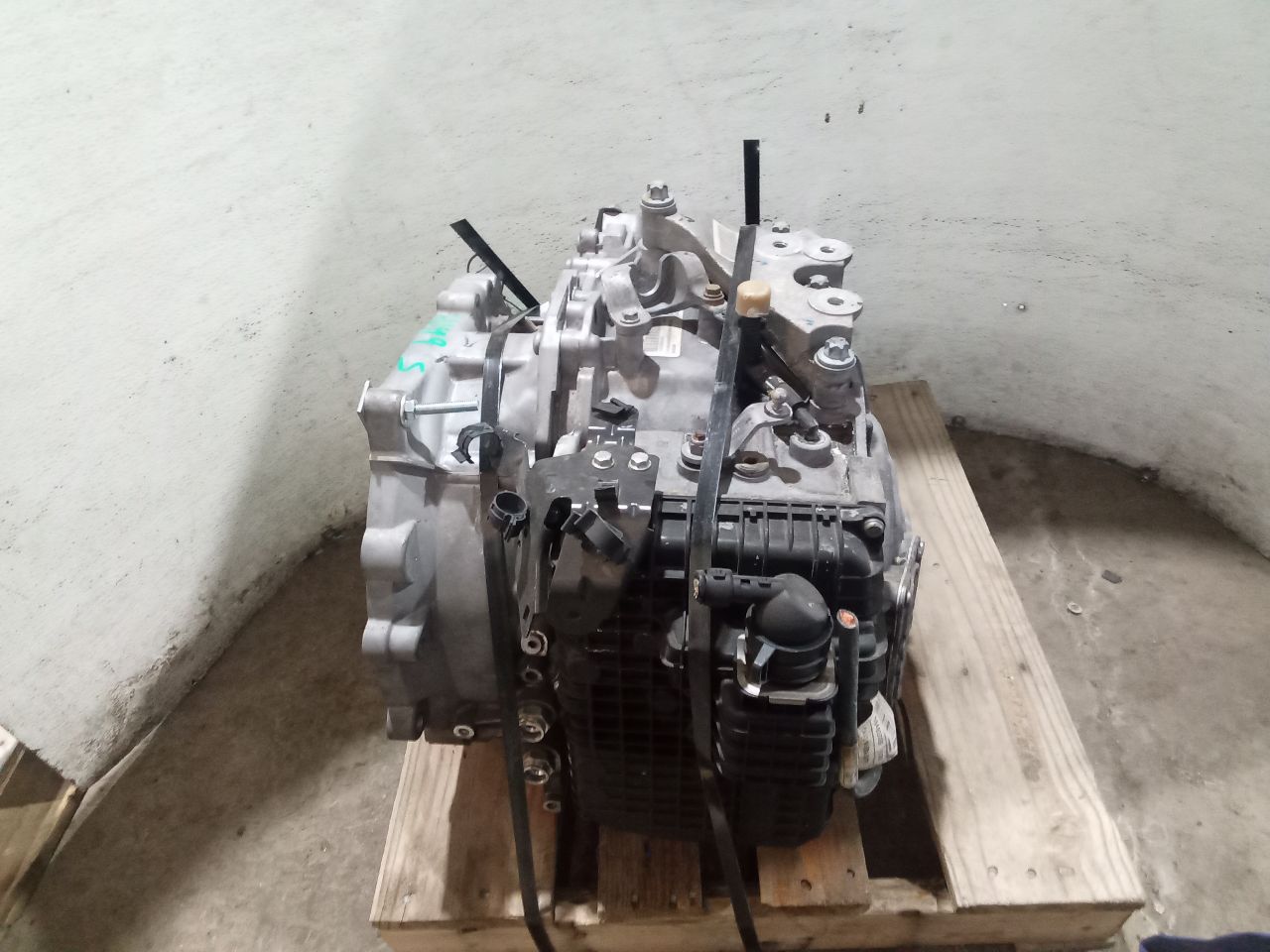 Part image 3