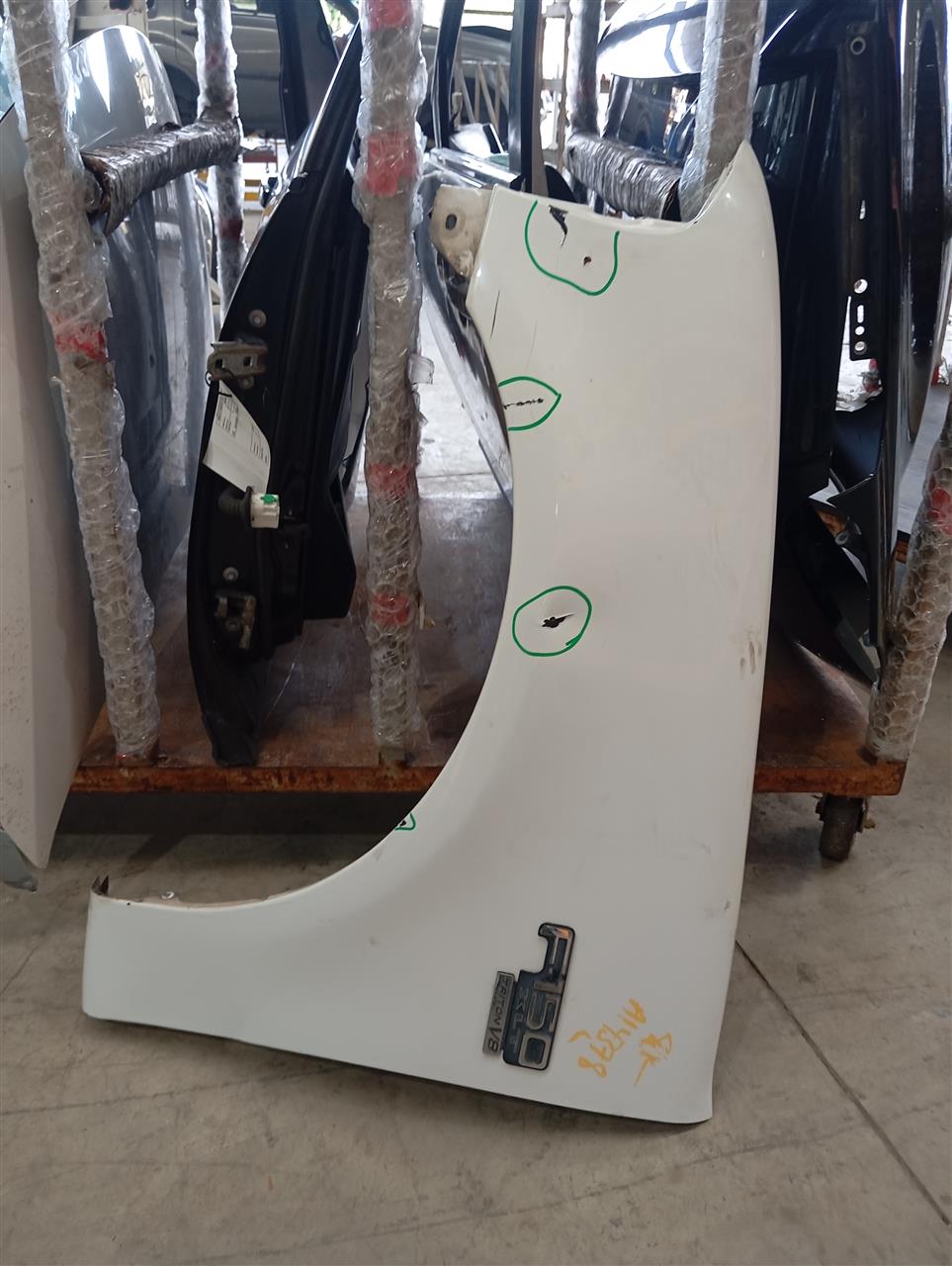 Part image 3