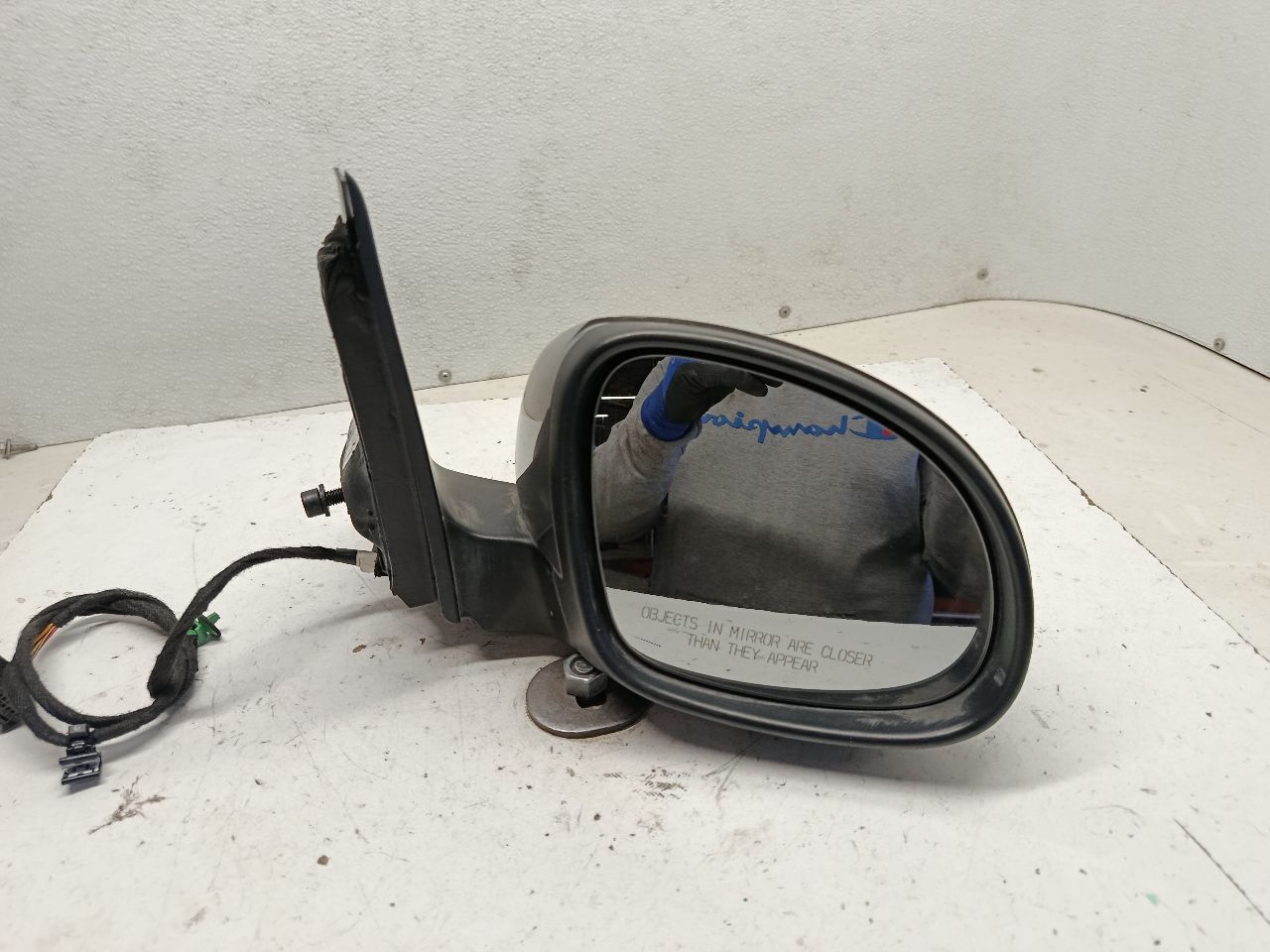 2011 Volkswagen TIGUAN Side View Mirror