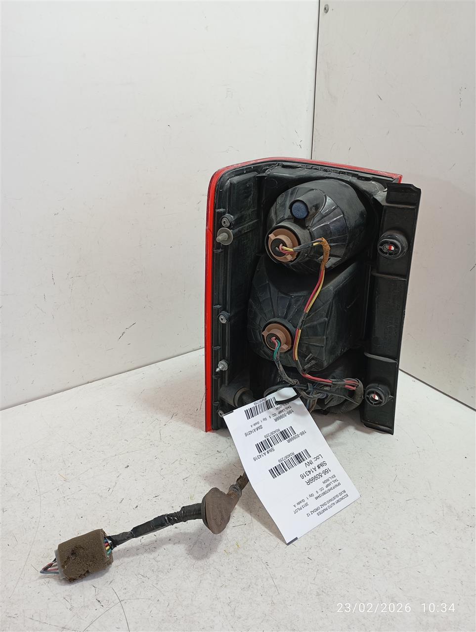 Part image 3