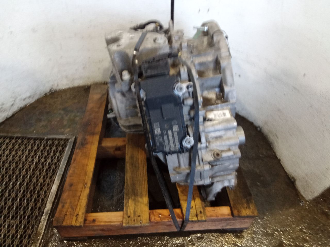 Part image 4
