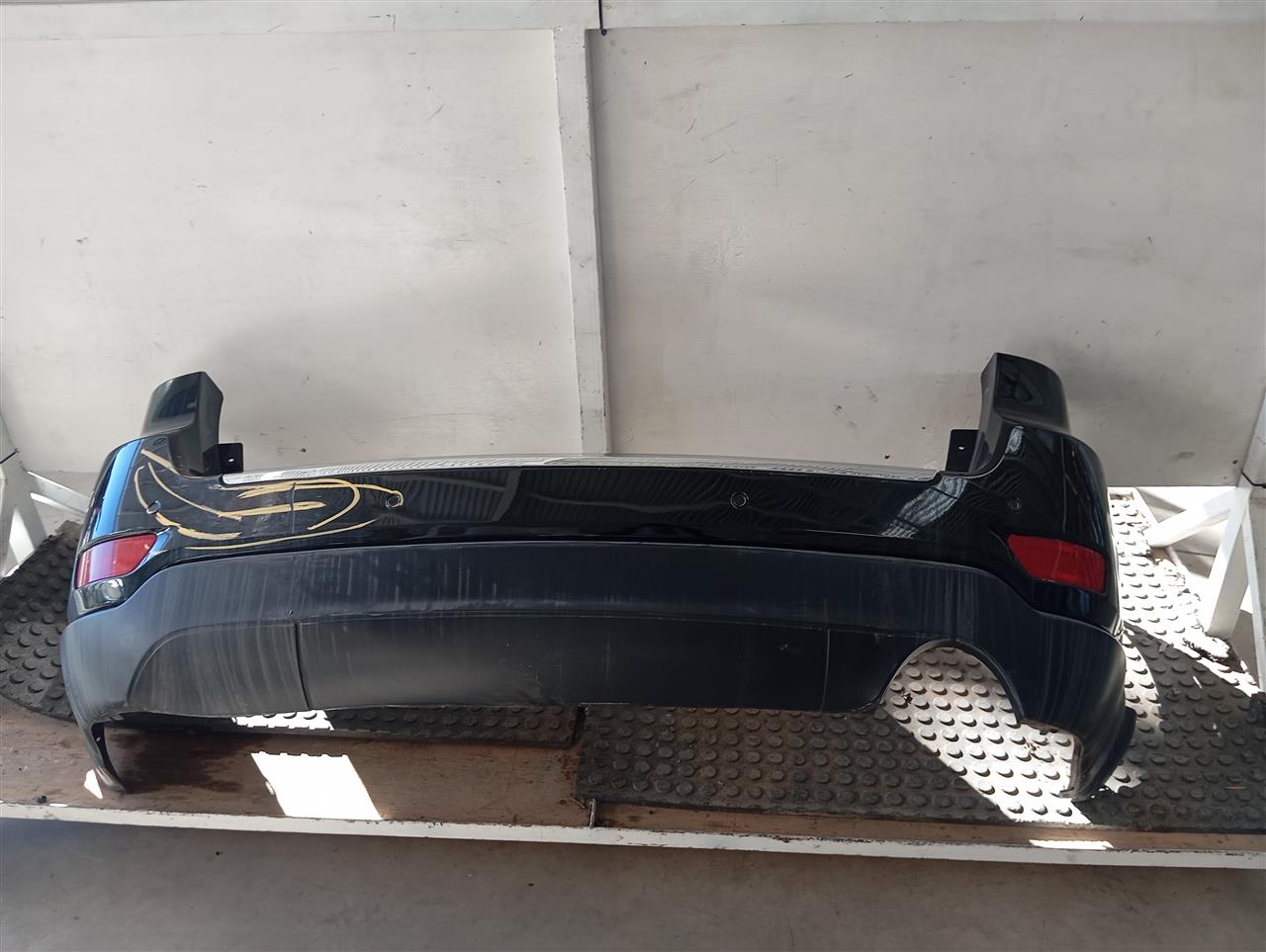 Part image 4