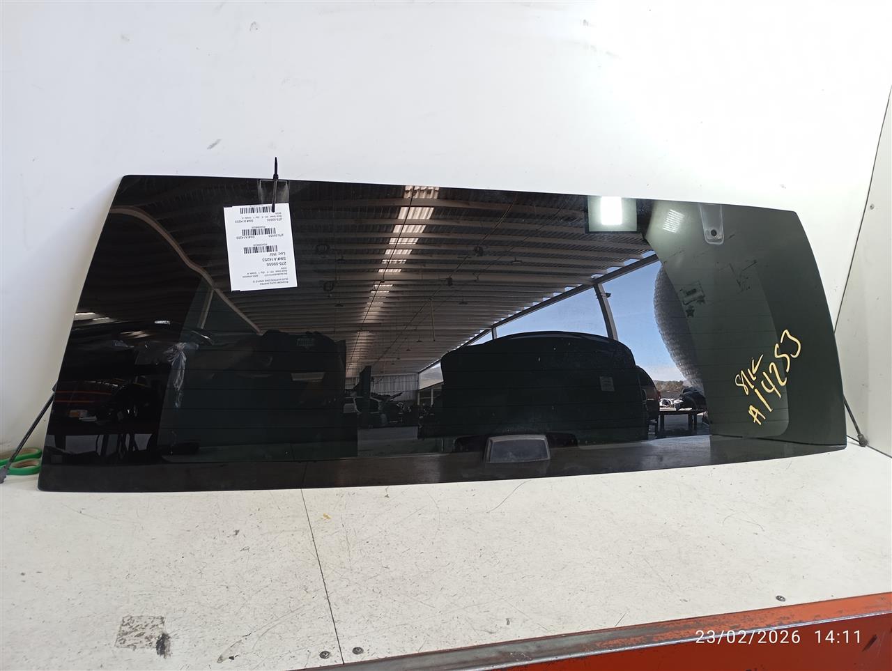 2005 Nissan ARMADA Back Glass