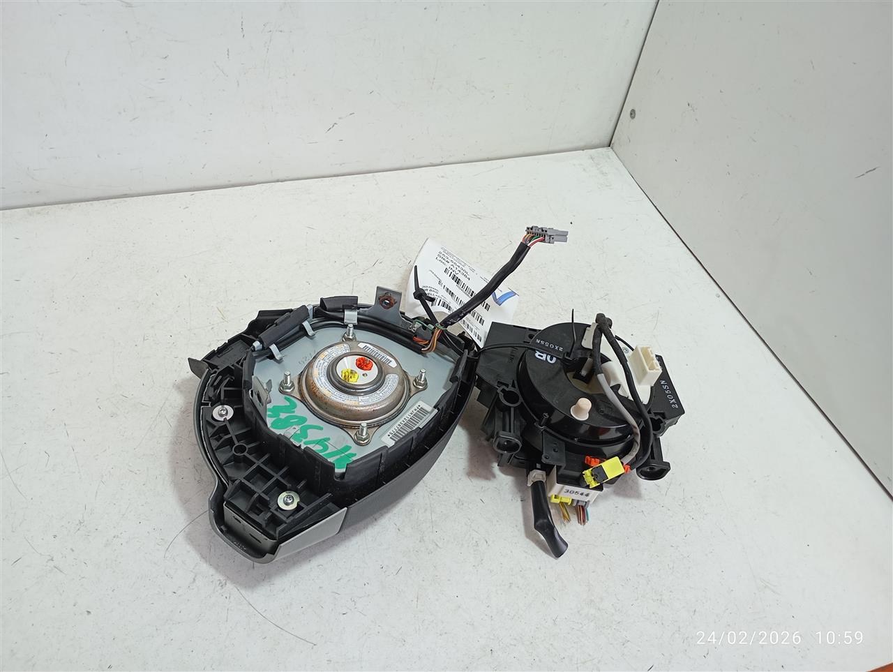 Part image 2