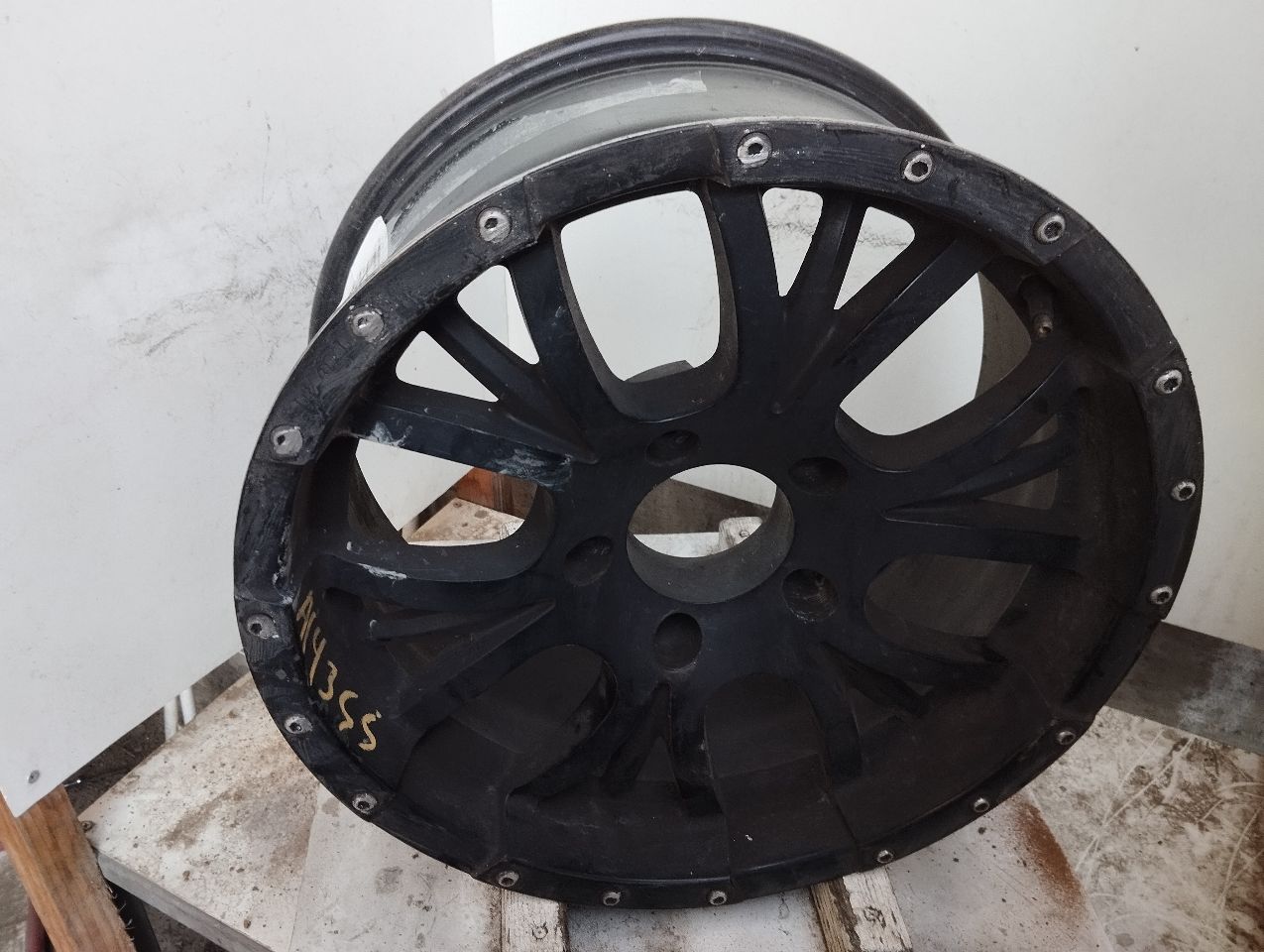 Part image 2