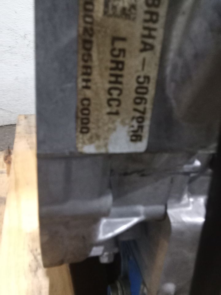 Part image 5