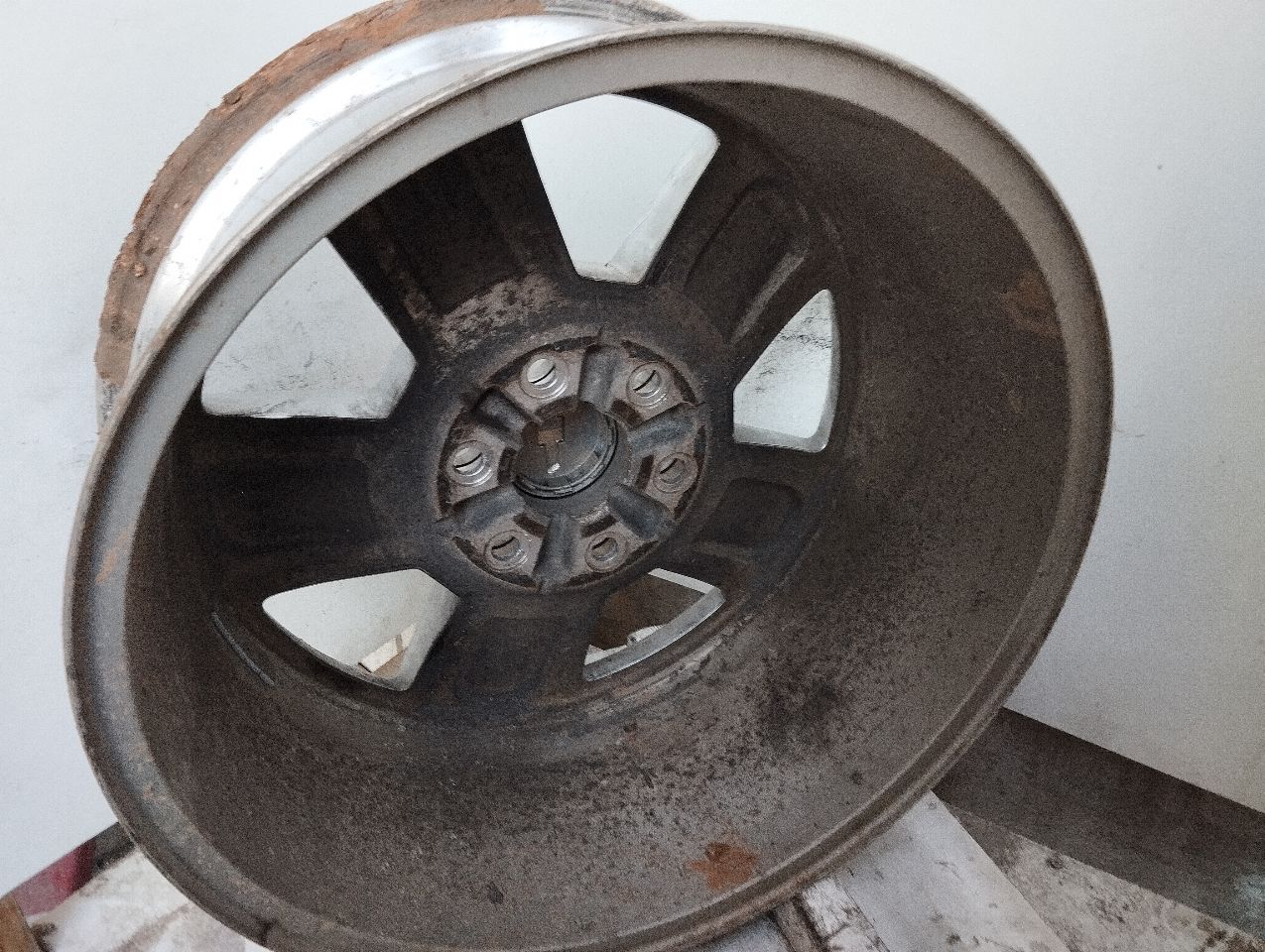 Part image 3
