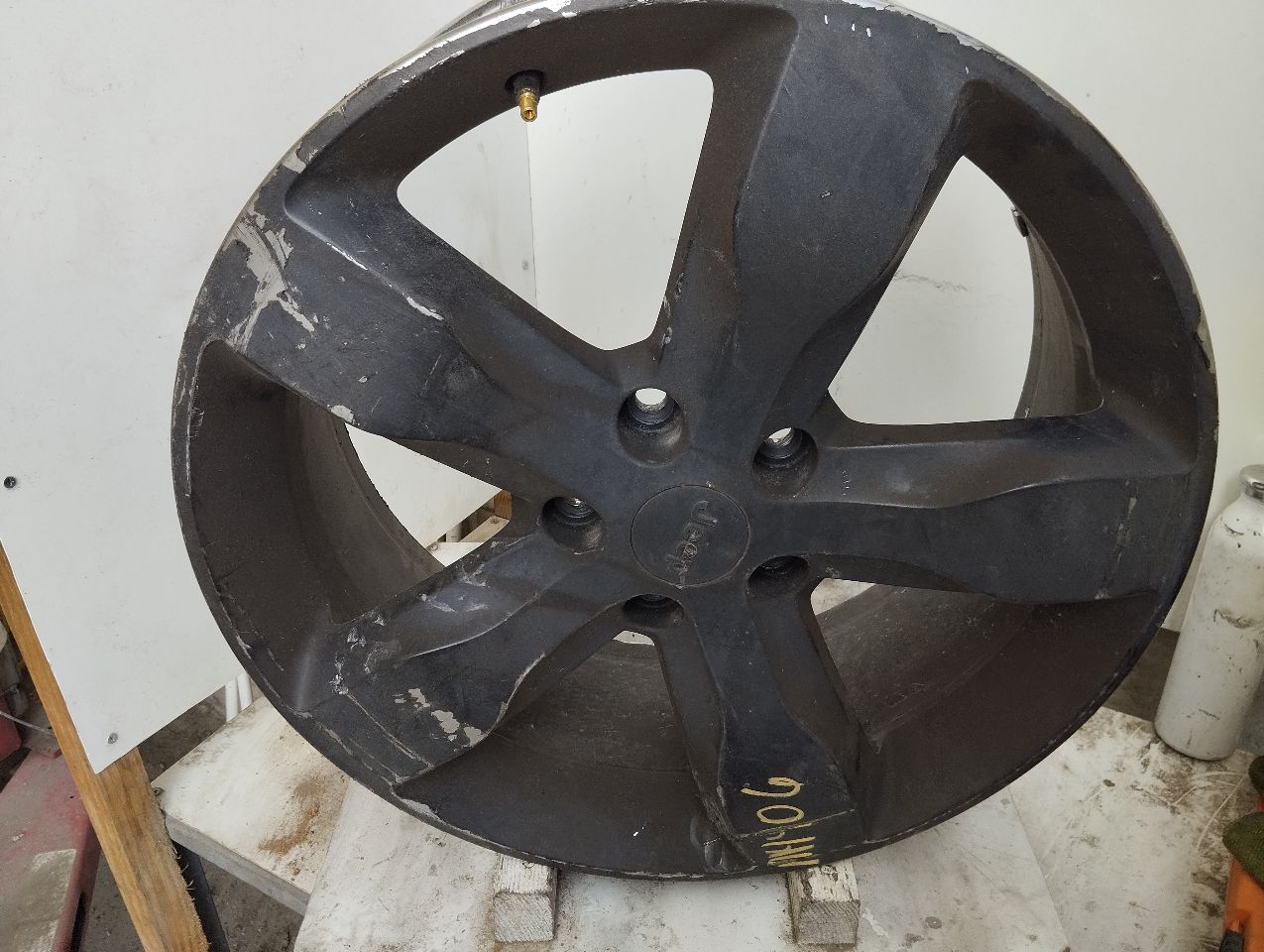 Part image 1