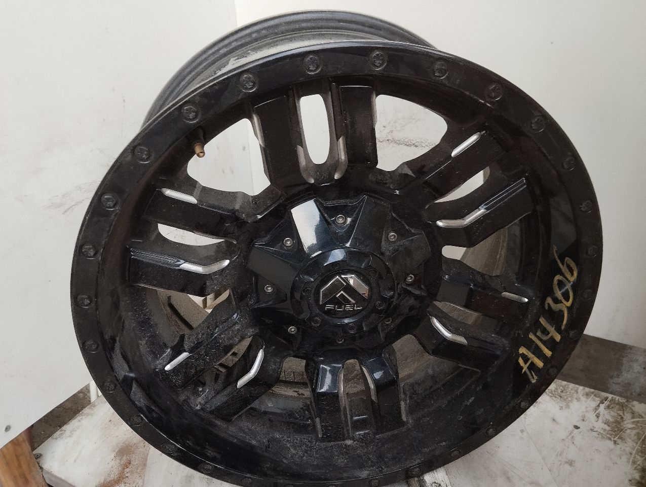 Part image 8