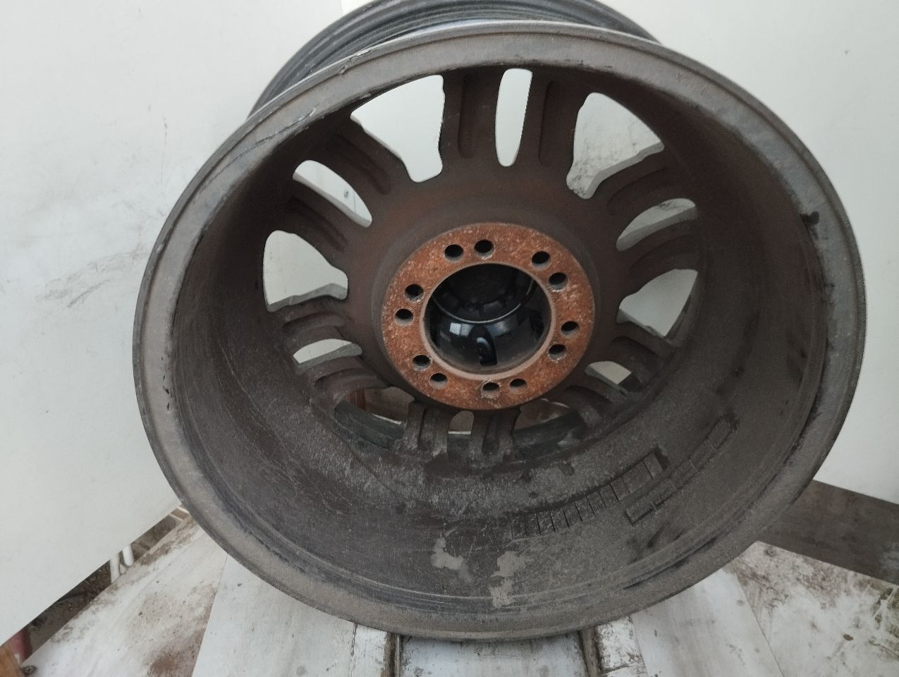 Part image 9