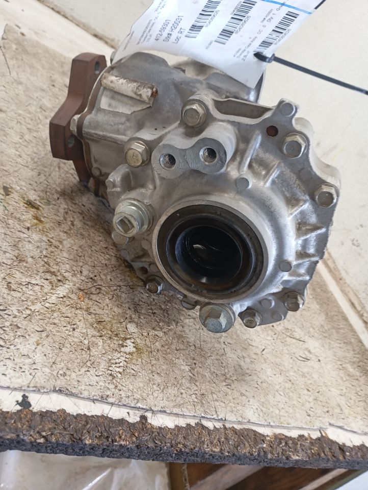2014 Nissan ROGUE Transfer Case Assy