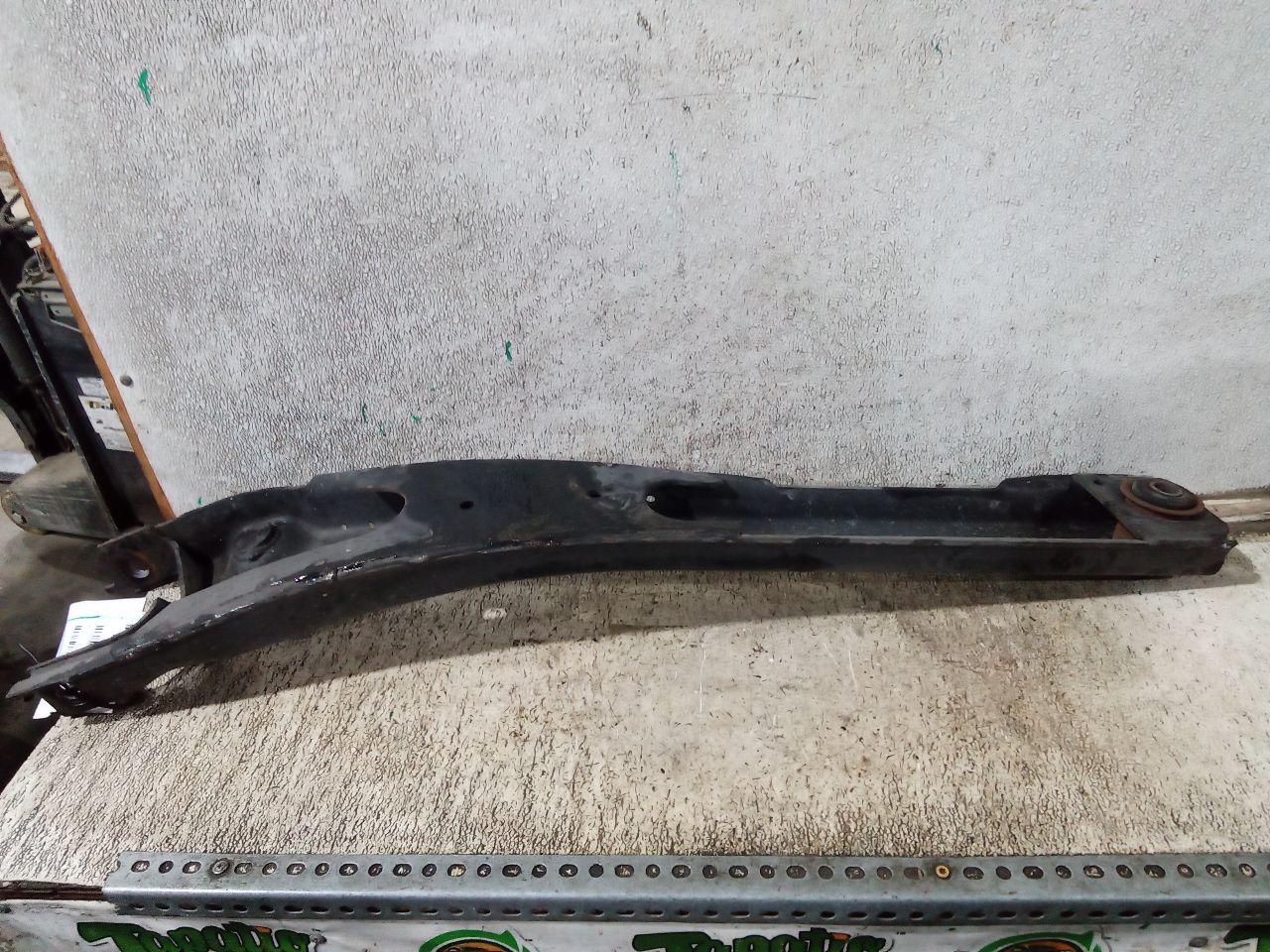 Part image 4