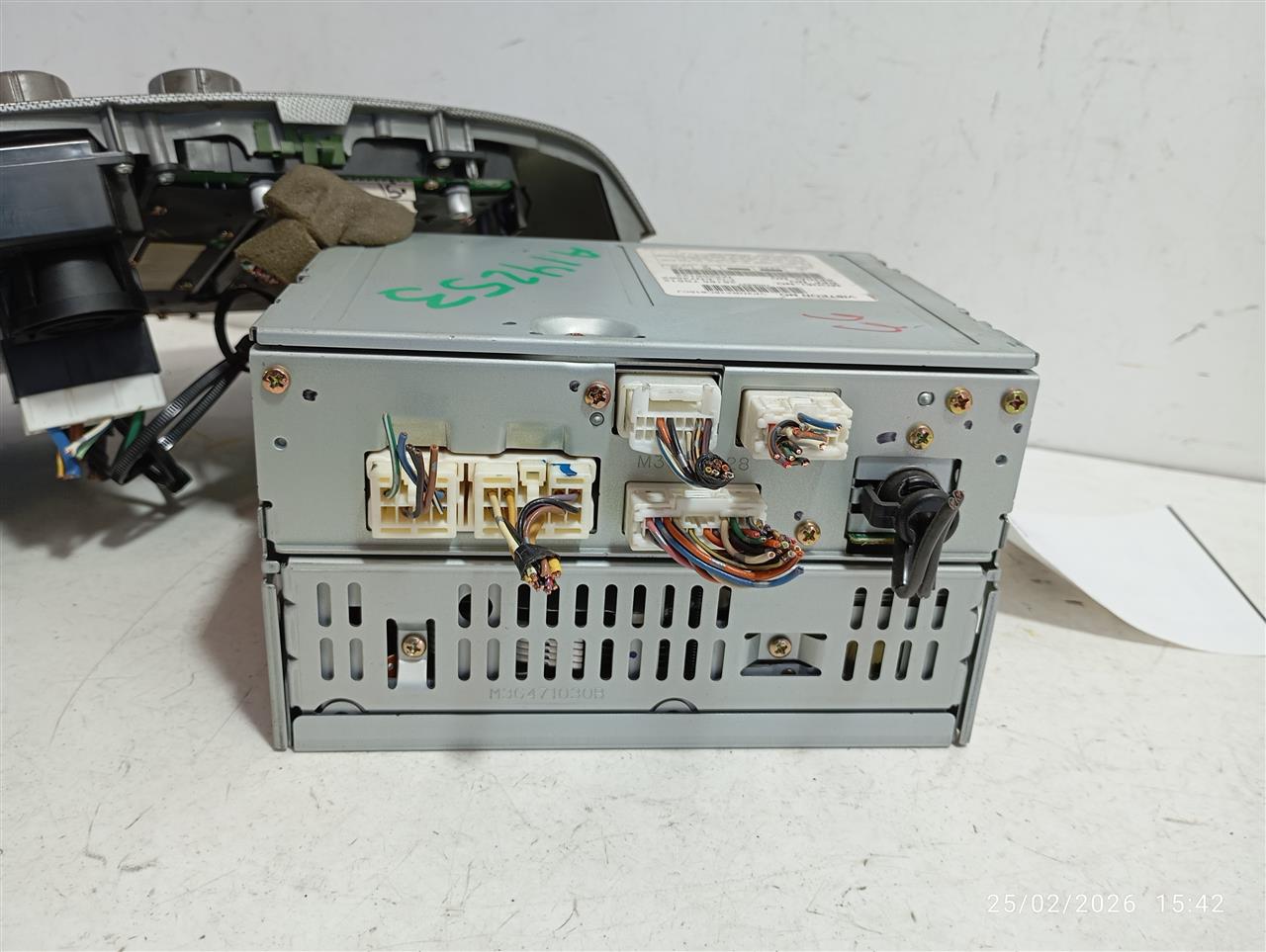 Part image 3