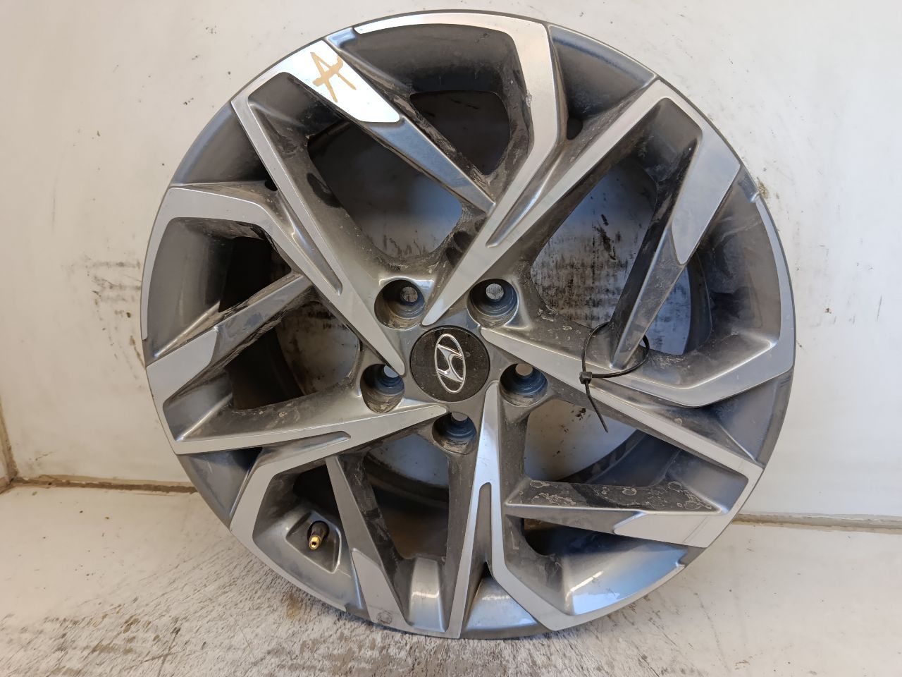 Part image 3