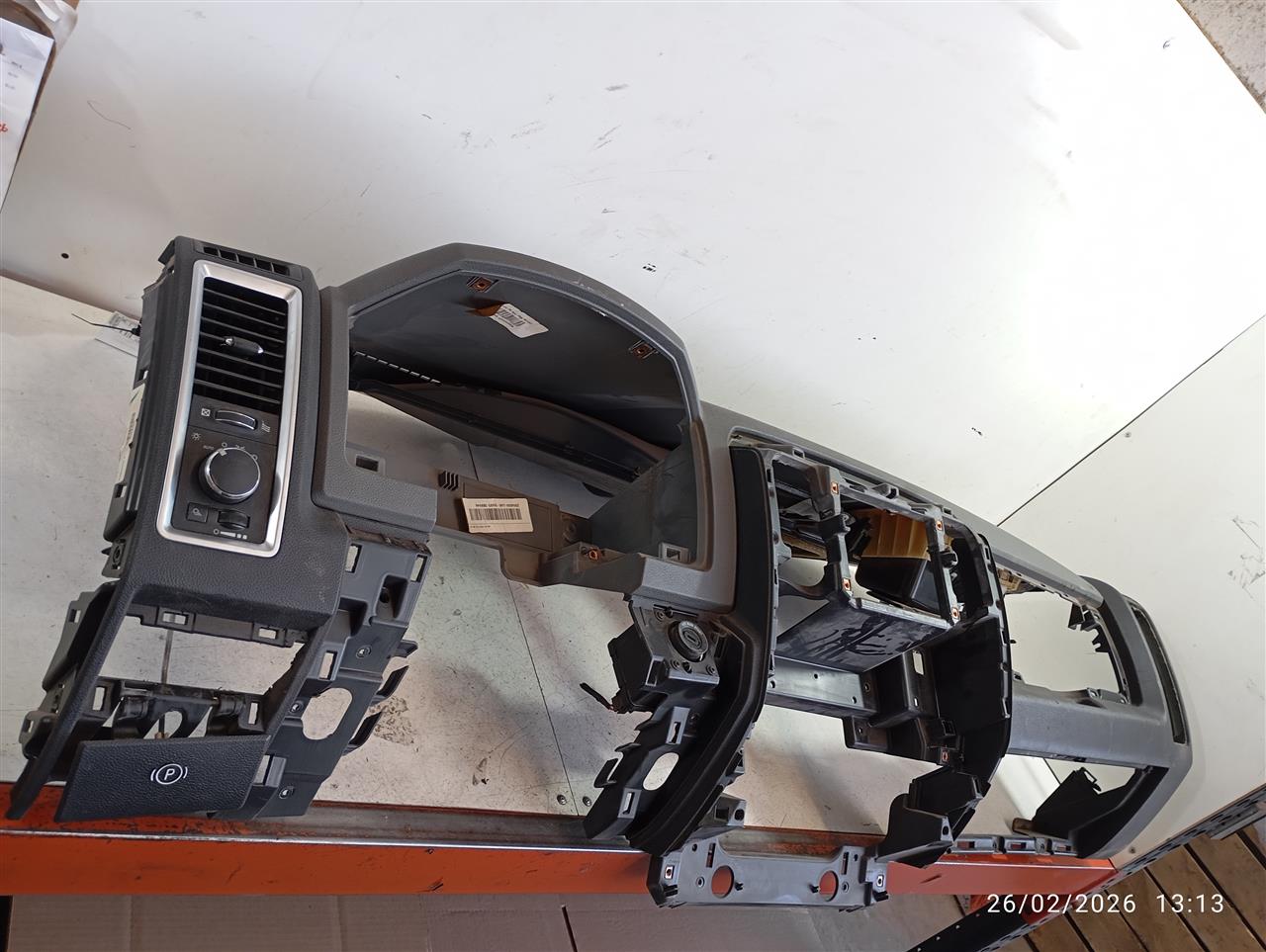 Part image 4