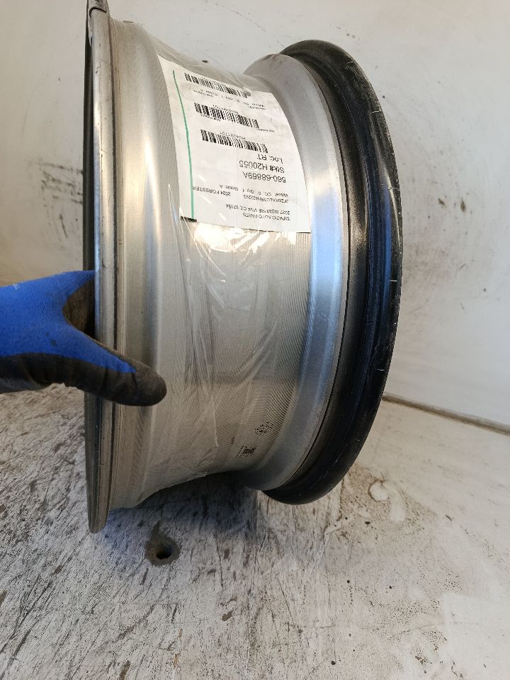 Part image 3
