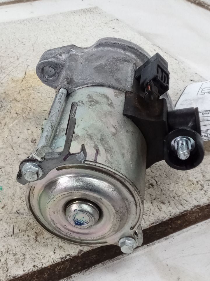 Part image 4