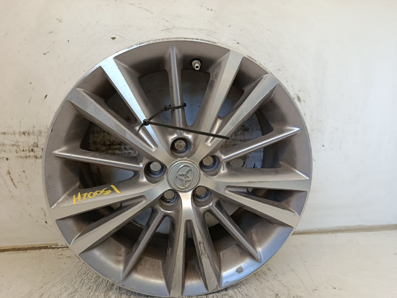 2015 Toyota COROLLA Wheel