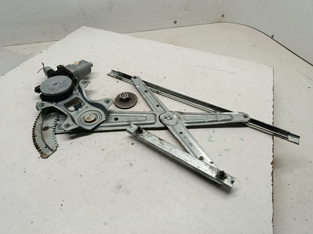 2015 Honda CR-V Door Window Reg, Fr