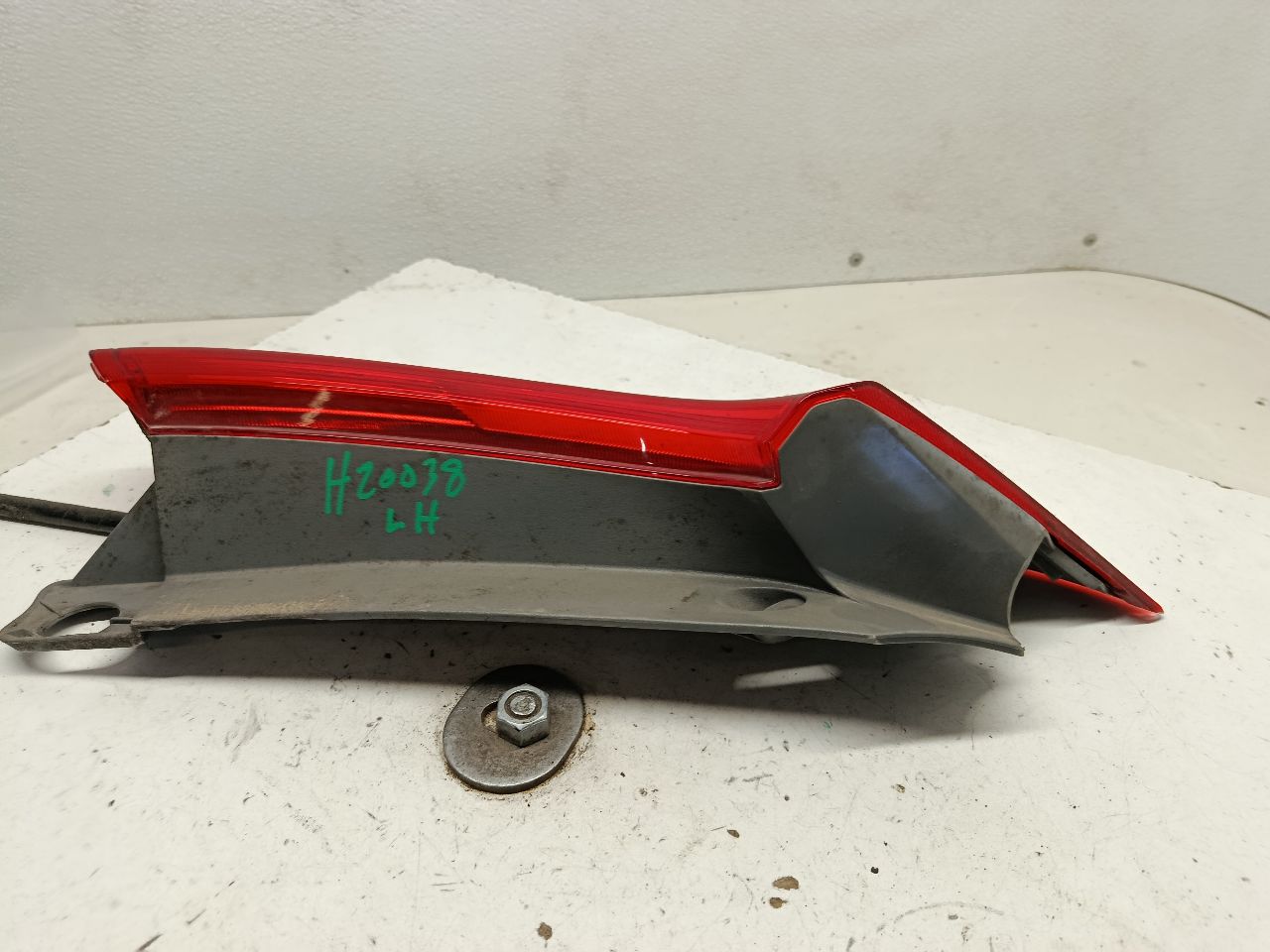 Part image 4