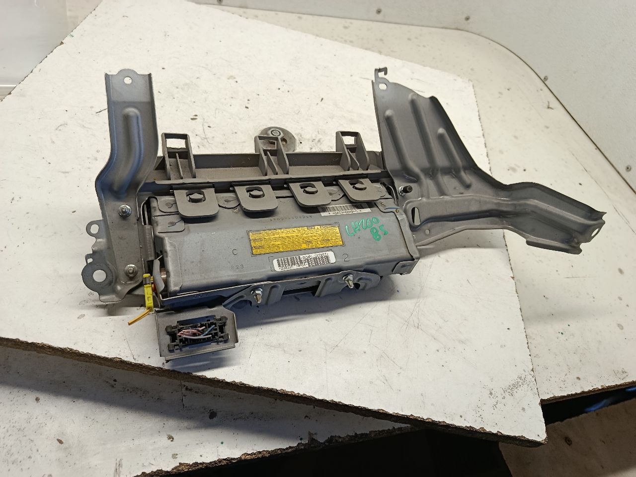 Part image 4