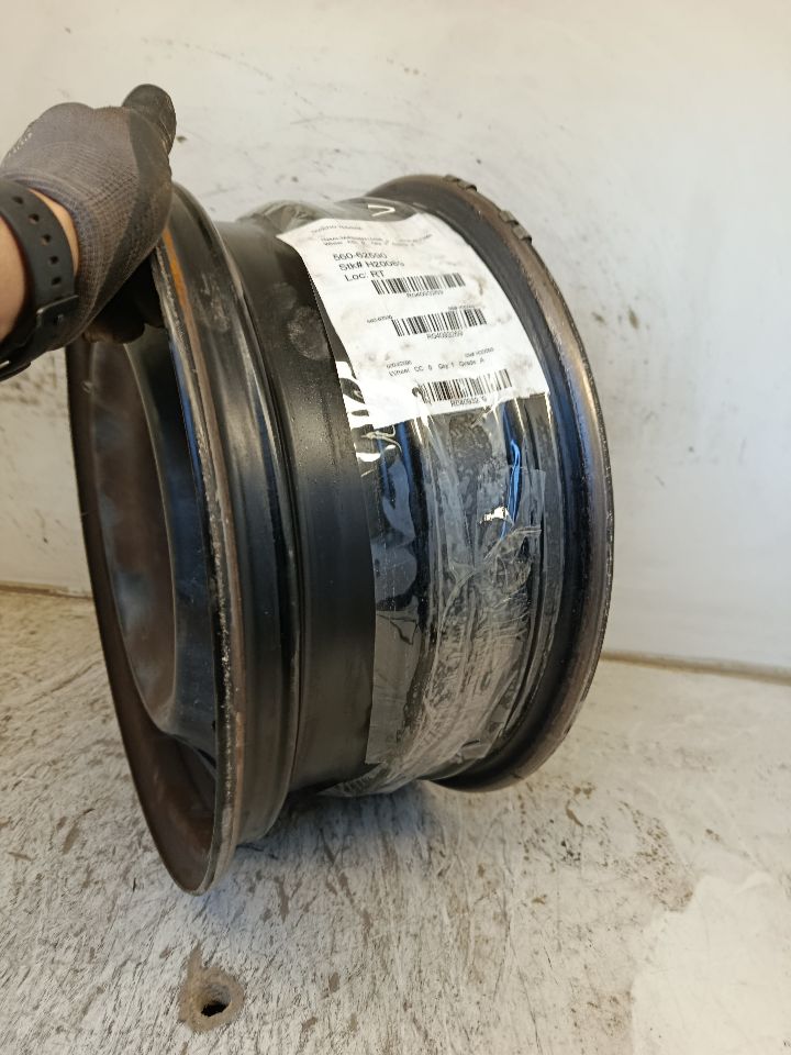 Part image 3