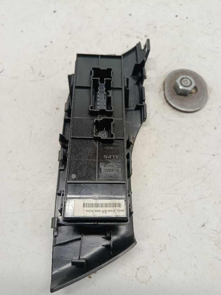 Used 2016 Nissan ALTIMA w/o passenger side automatic up and down window - Stock #H20089