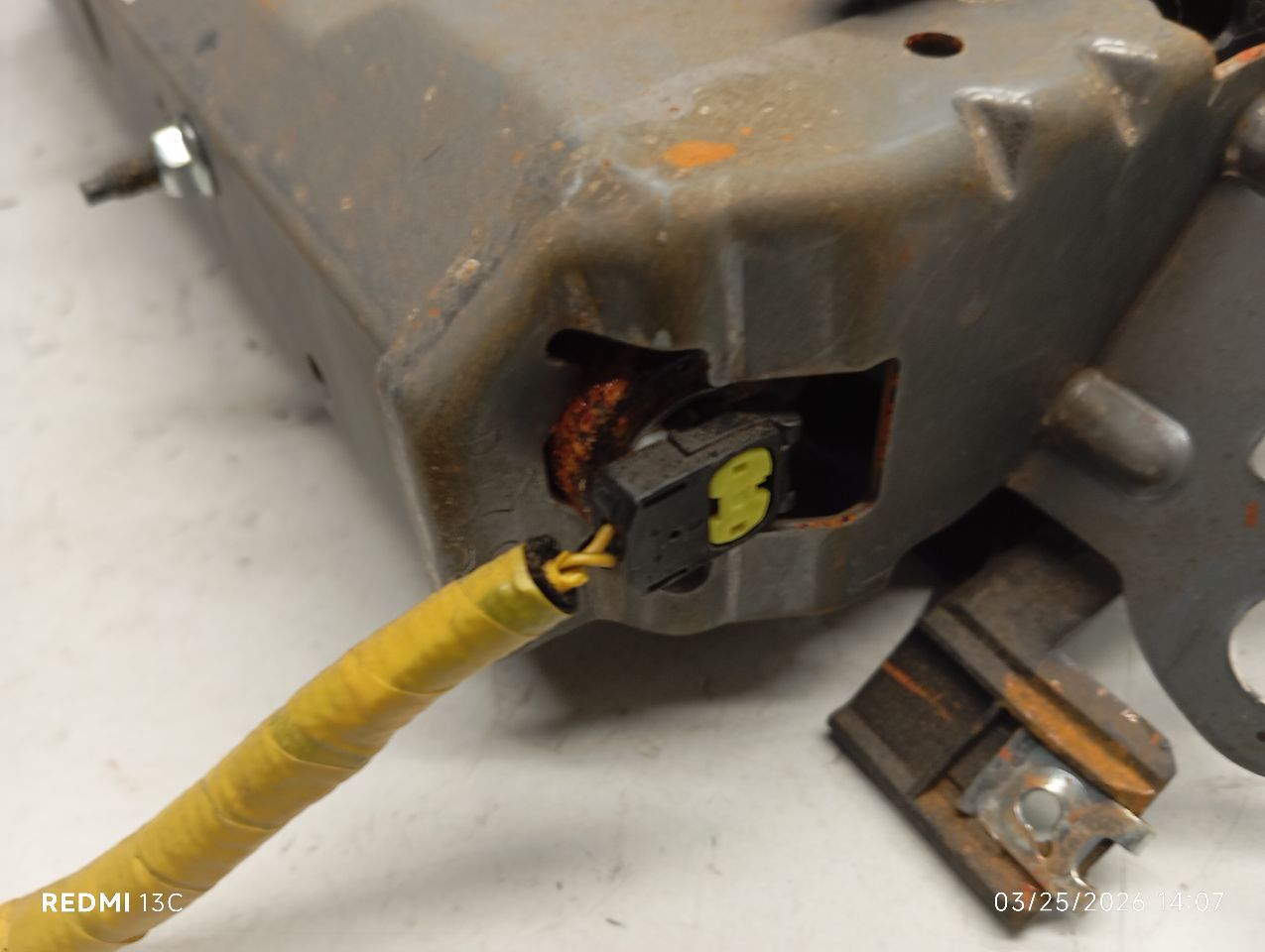 Part image 3