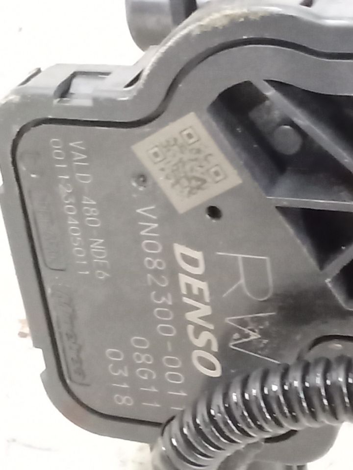 Part image 8