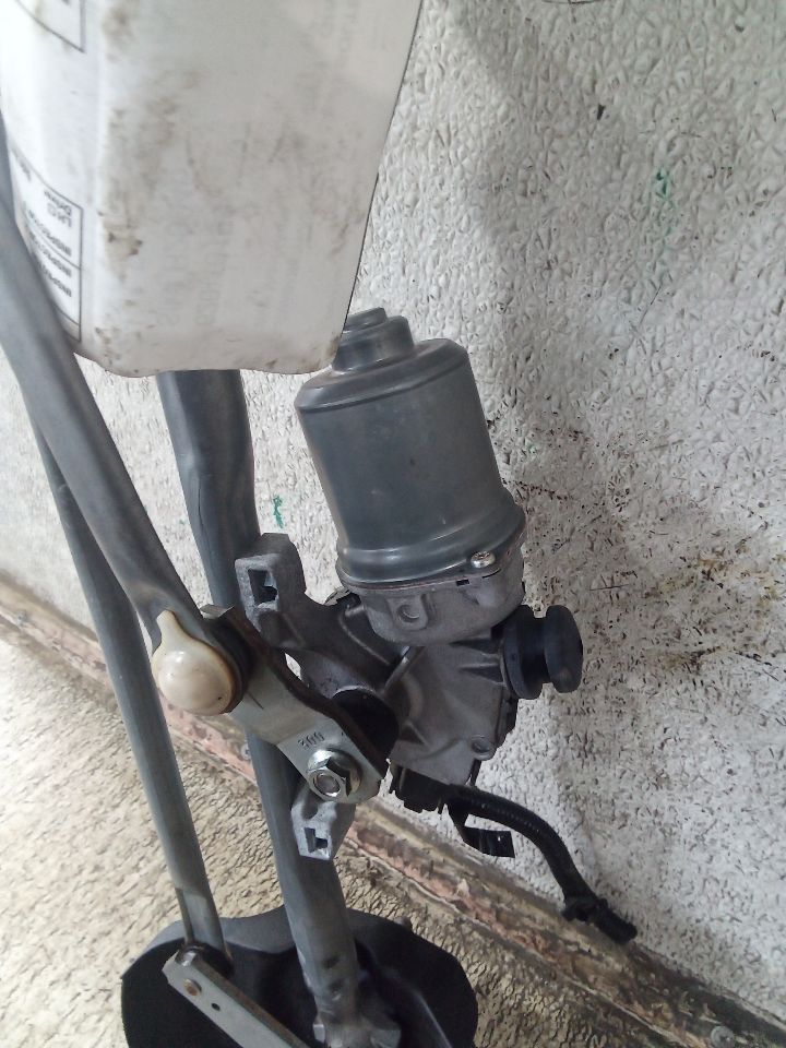 Part image 7