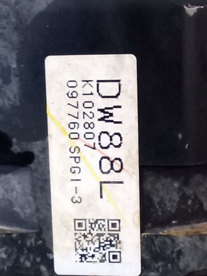 Part image 6