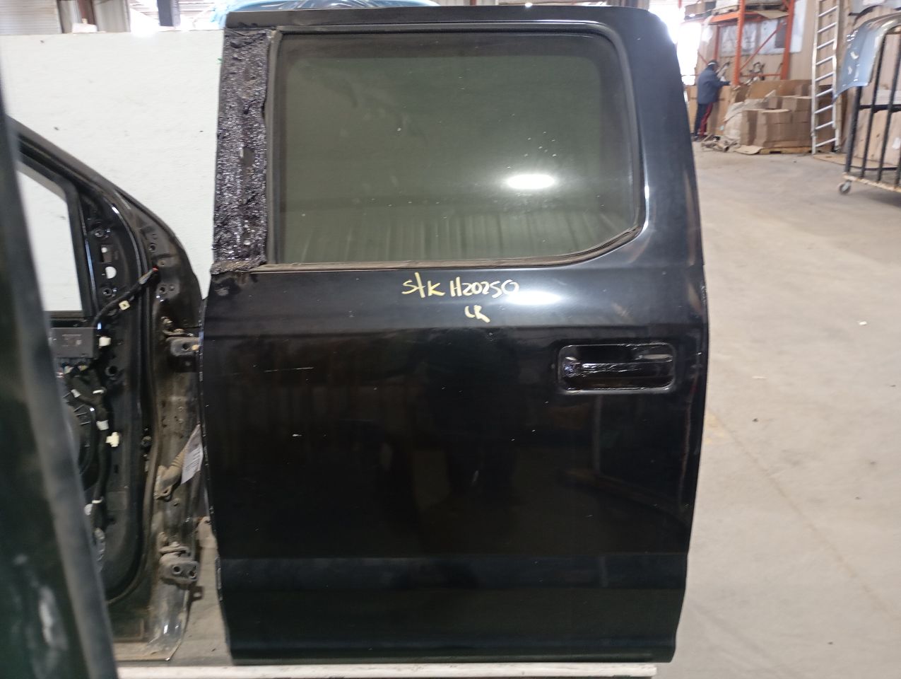 Part image 3