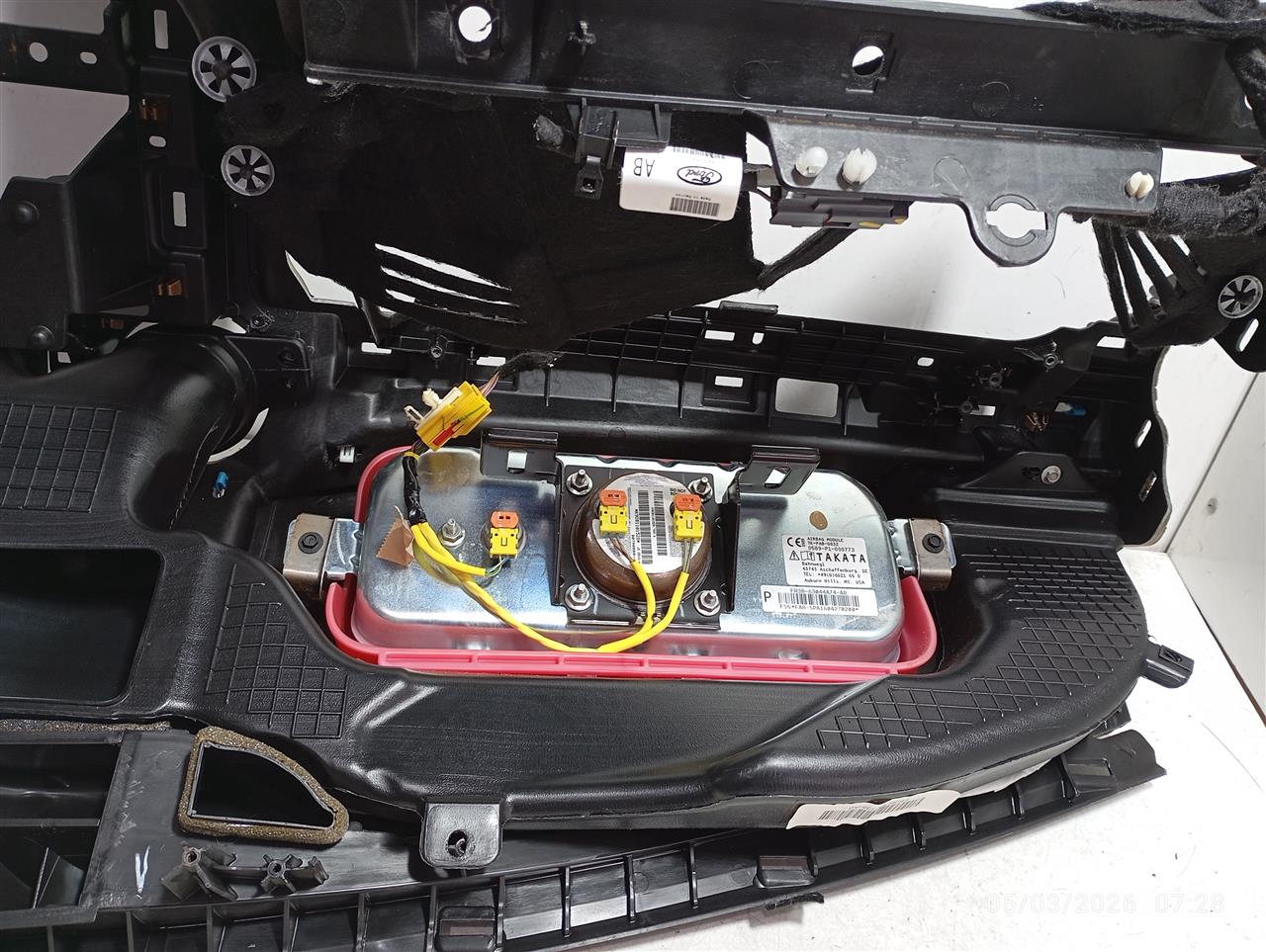 Part image 3