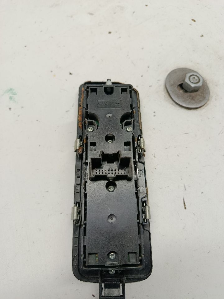 Used 2016 Ford FORD F150 PICKUP Front Door Switch - Stock #H20250