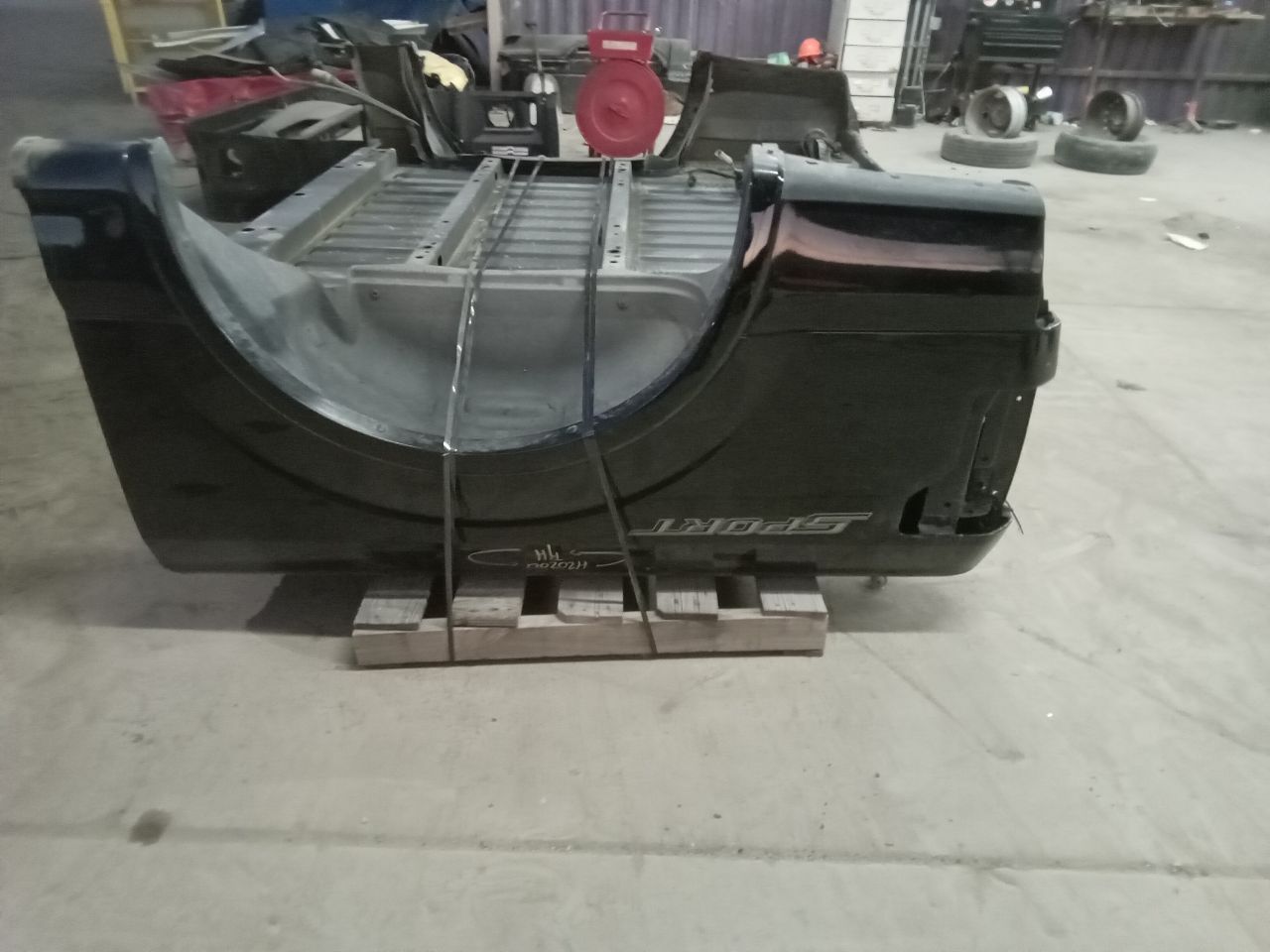 Part image 3