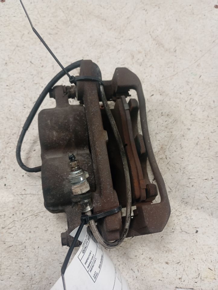 2005 Nissan TITAN Caliper