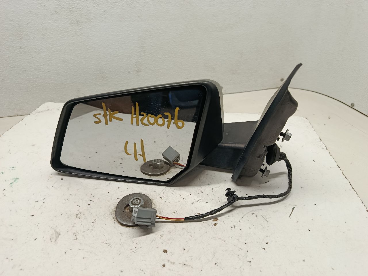 Used 2016 General Motors ACADIA Side View Mirror - Stock #H20076