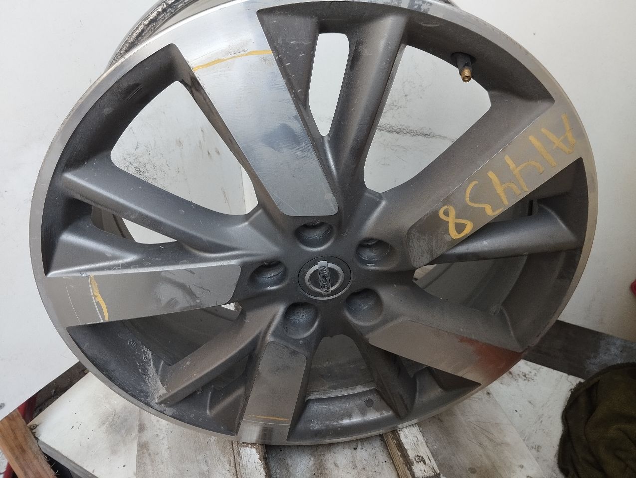 Part image 2
