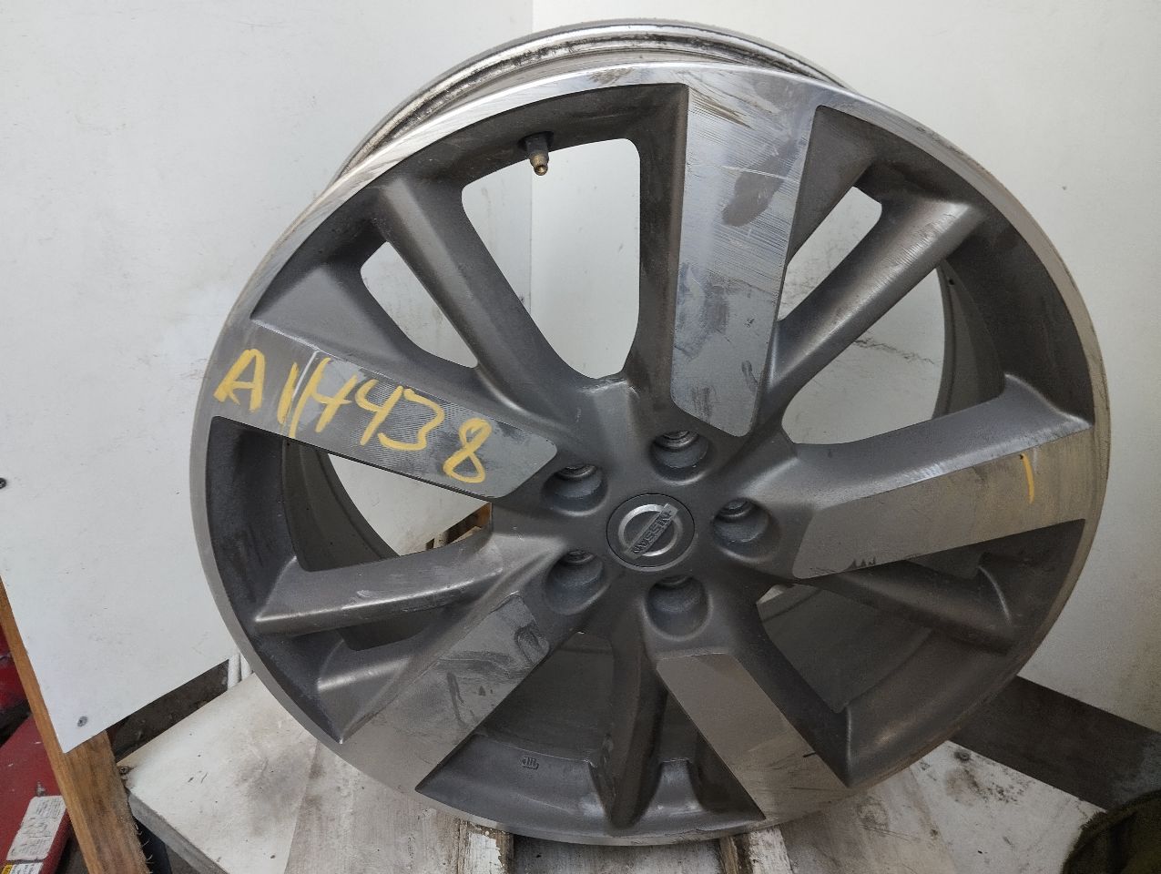 Part image 2