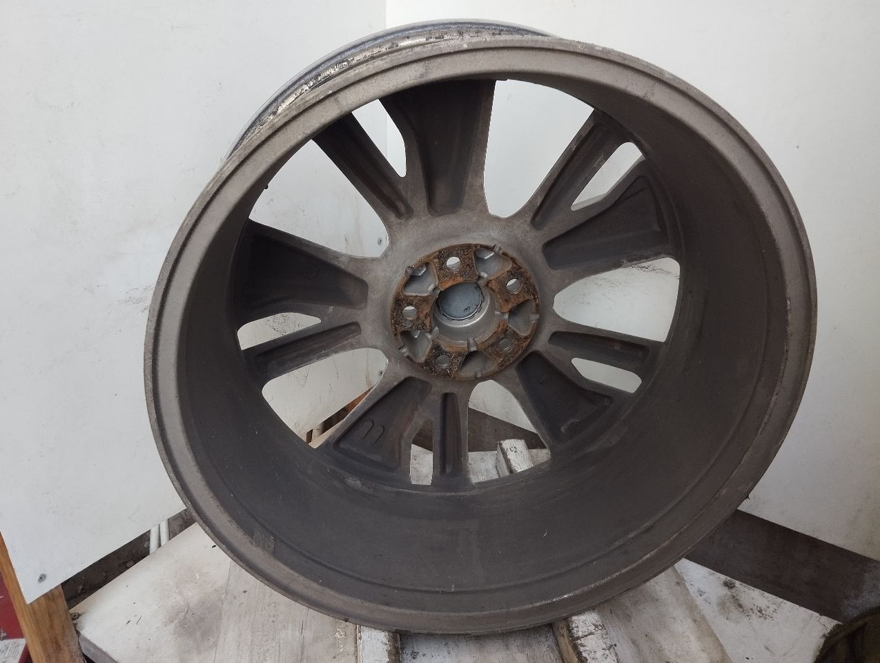 Part image 3