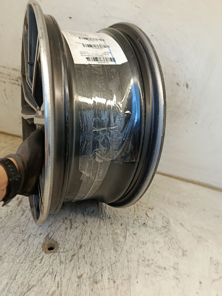 Part image 3