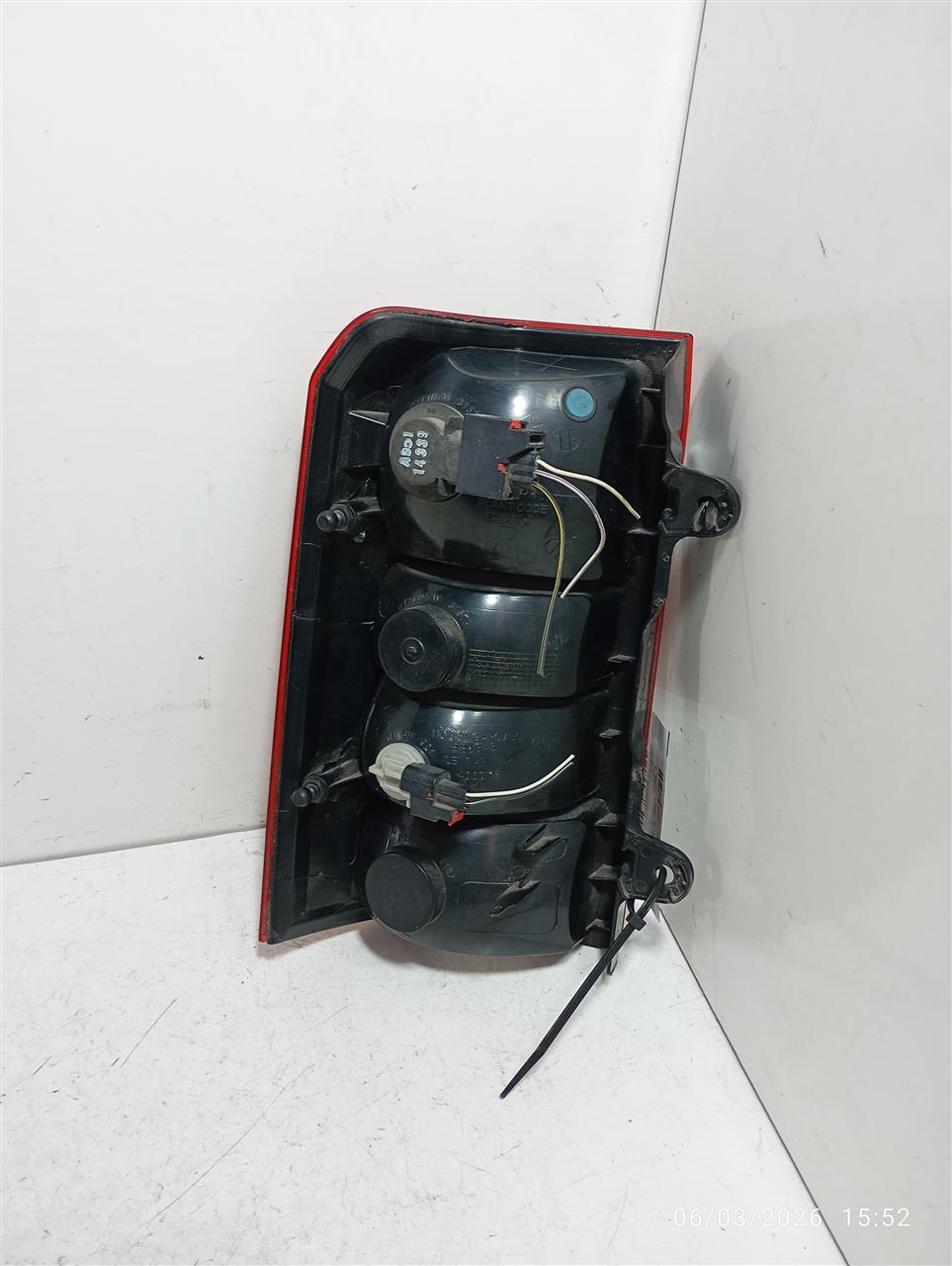 Part image 2