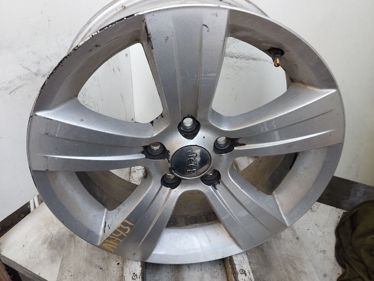 Part image 2
