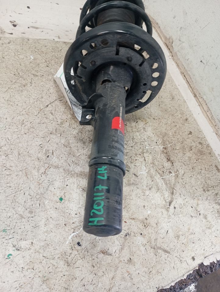 2021 Honda INSIGHT Strut
