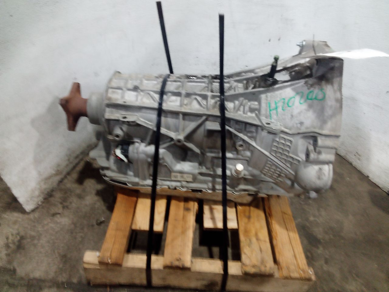 Part image 3