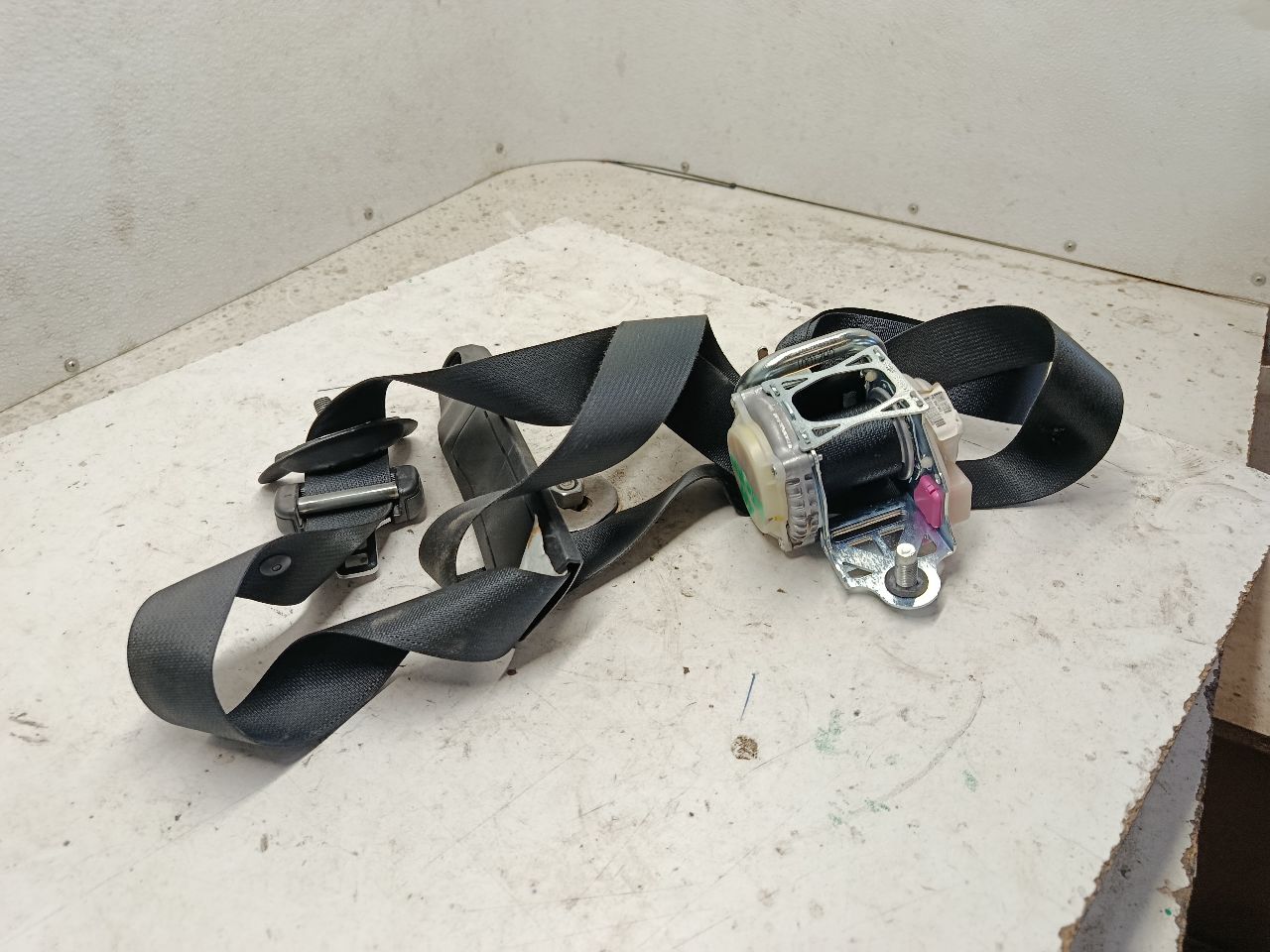Used 2019 Honda CIVIC retractor - Stock #H20120