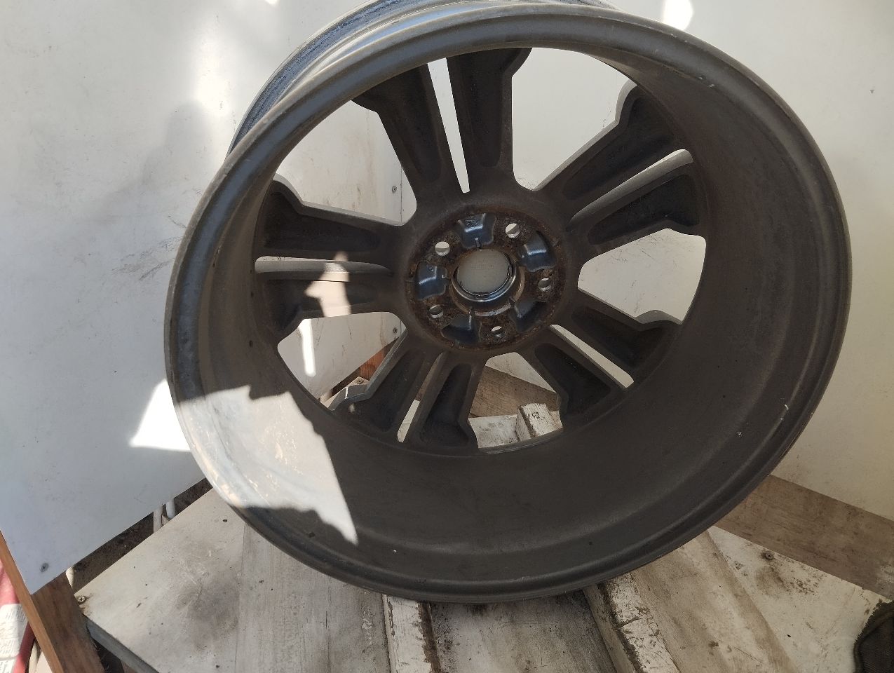 Part image 3