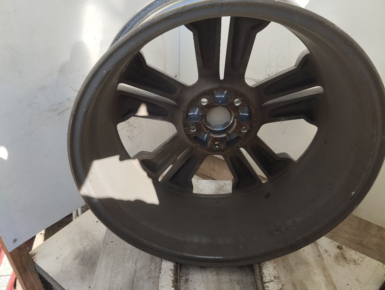 Part image 3
