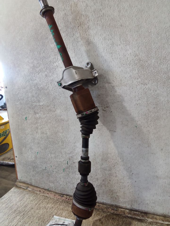 Part image 8